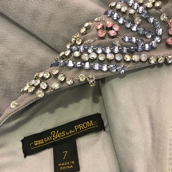 Long special occasion dress - Picture 6 of 6